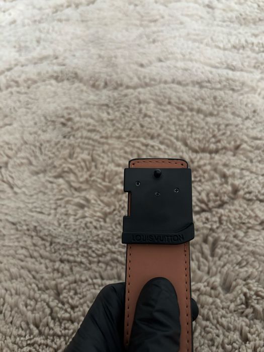 curea lv neagra.