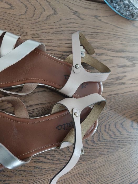 Сандали Xti  и златисти сандали