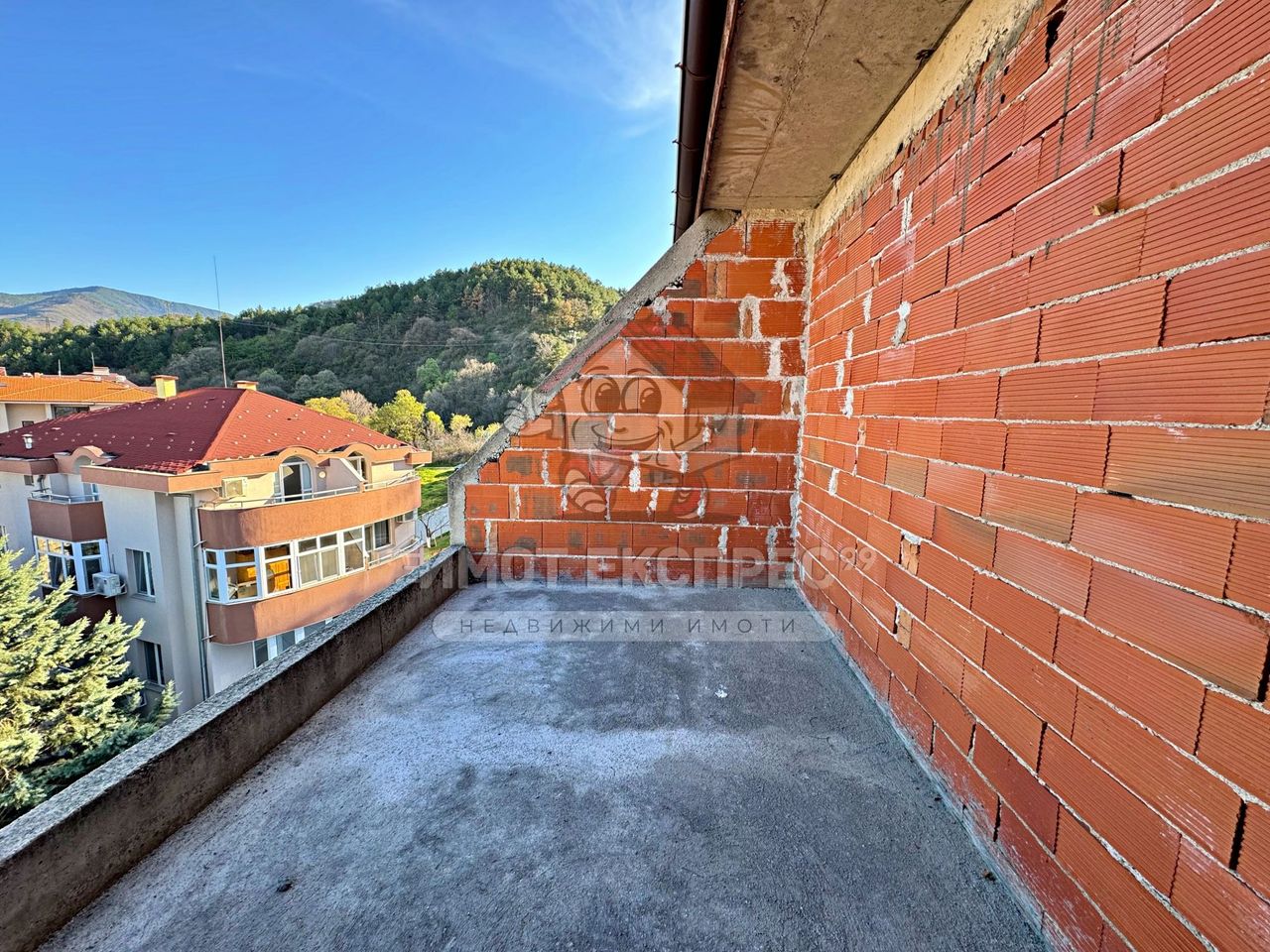 Продава се Двустаен апартамент в Асеновград - 87 кв.м за 821 €/кв.м - Снимка #4