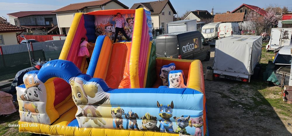 Topogane (tobogane) gonflabile profesionale de închiriat