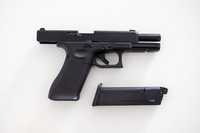 Pistol Glock 17 Gen 5 Umarex - Holster si Adaptor picior