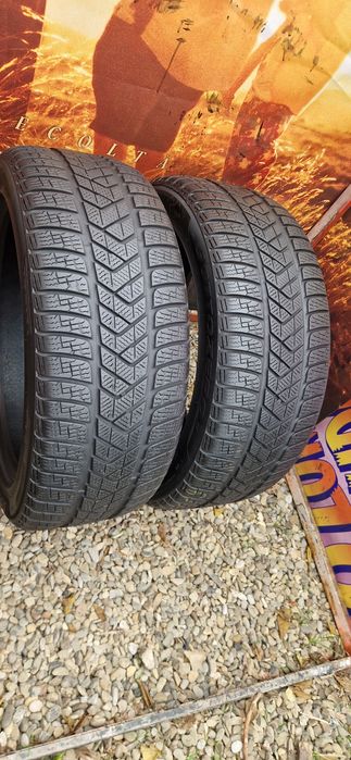 2 Anvelope  impecabile Pirelli 245 45 R19. M+S