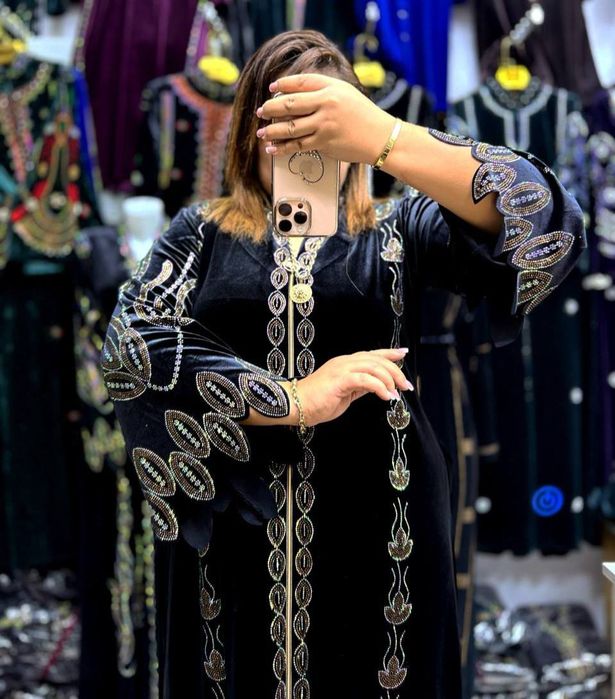 Миср Абая халати бирга Бир чиккан