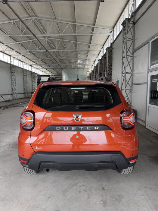 Dacia Duster 2022, 35.000km, Motor 1.0