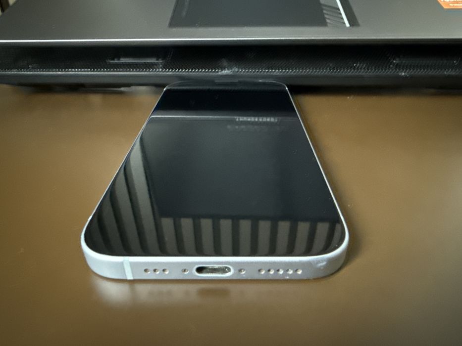 Iphone 15 б/у в отличном состоянии