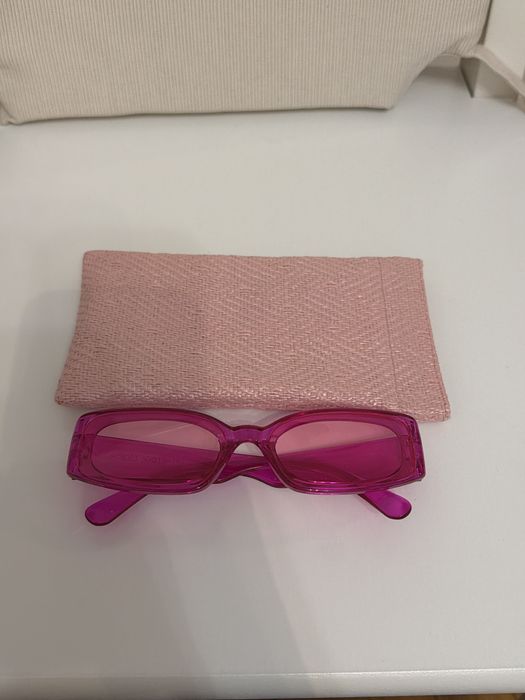 Ochelari de soare roz