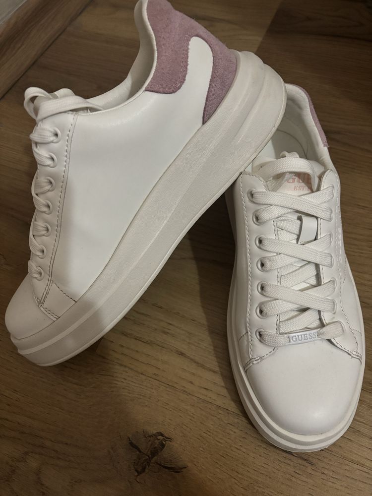 Гесс дамски кецове/guess