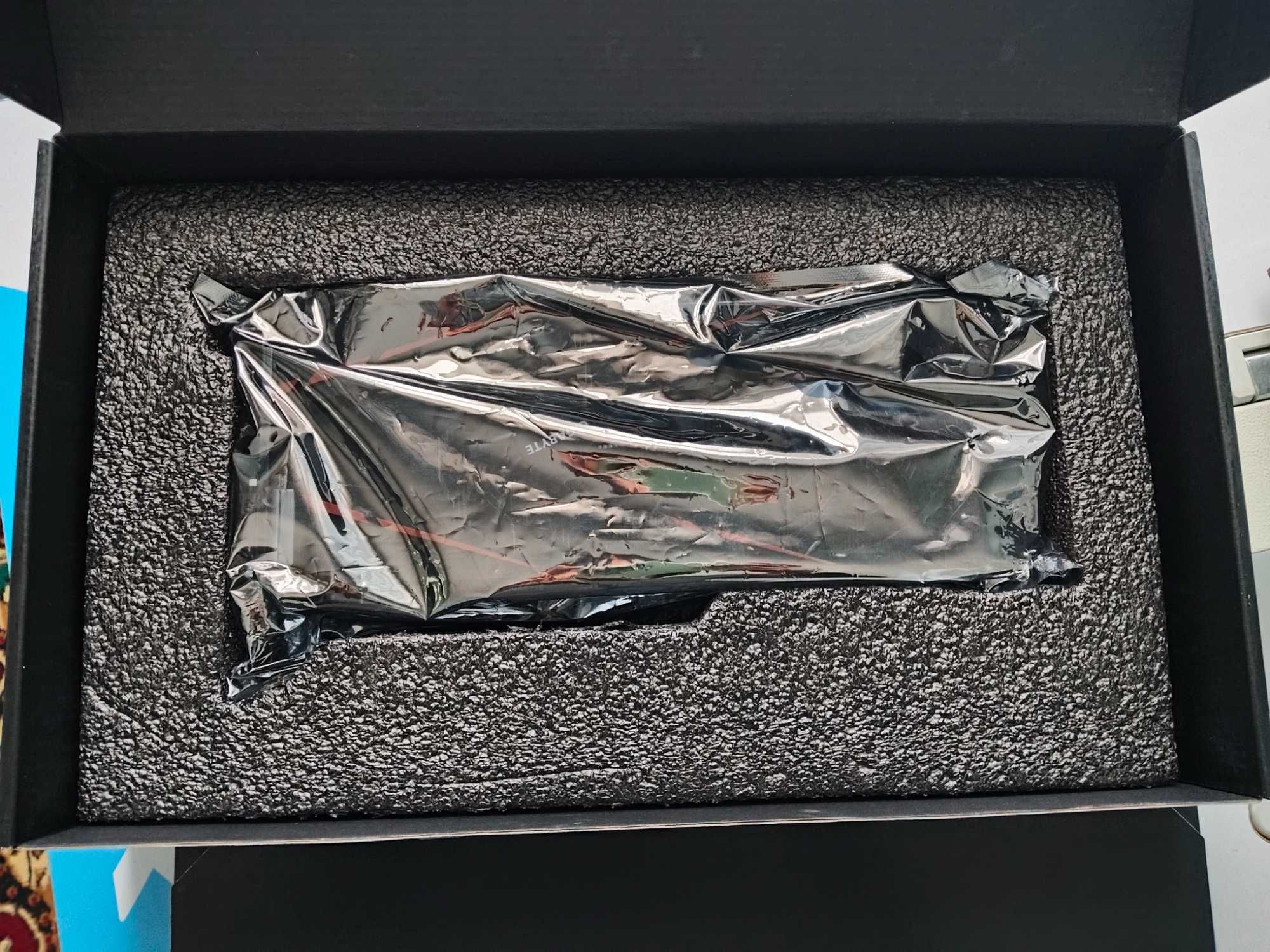 Videokarta Gigabyte GTX 1060 3GB, Lexar 8GB 2666 Sotiladi