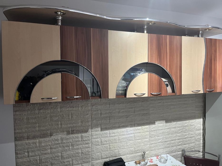 Vand mobila living, si bucatarie