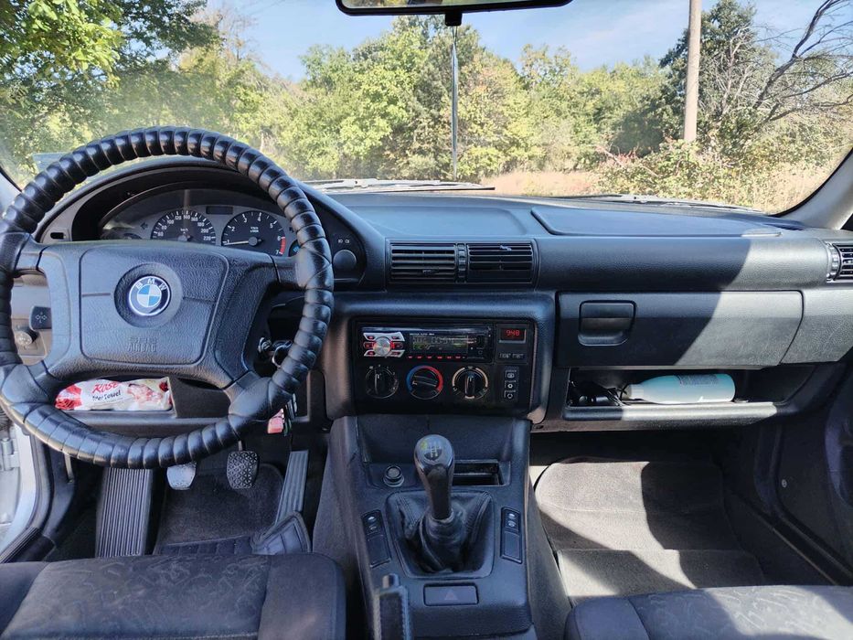 Продавам BMW 316i kompakt