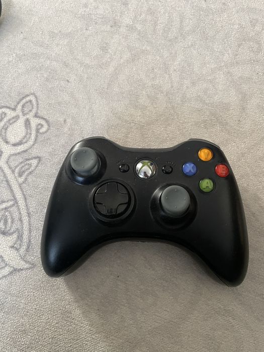 Xbox 360 E със игри