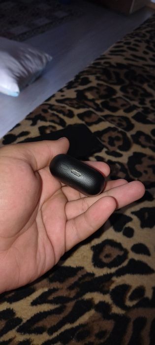 Vând căști Huawei