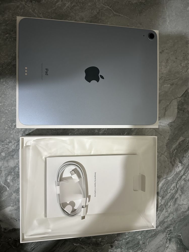 Продаётся IPad Air 4th Gen 64gb