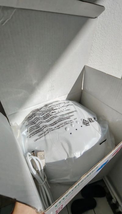 Lampa UV de unghii Noua în cutie cu cablu și sigilata