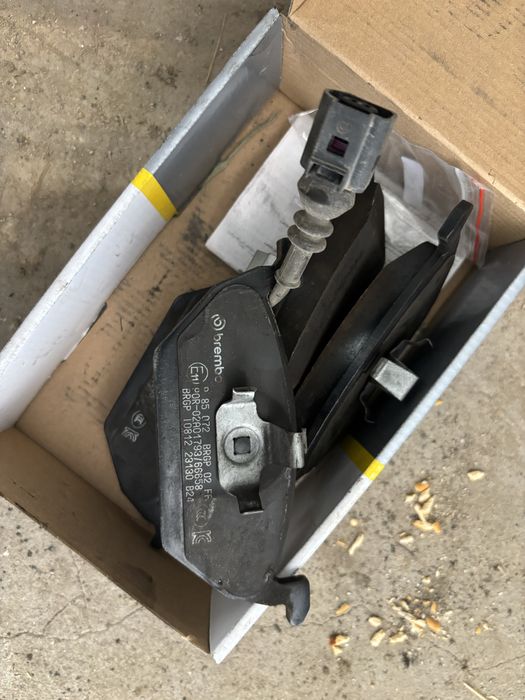 Дискове и Накладки Brembo Golf 5