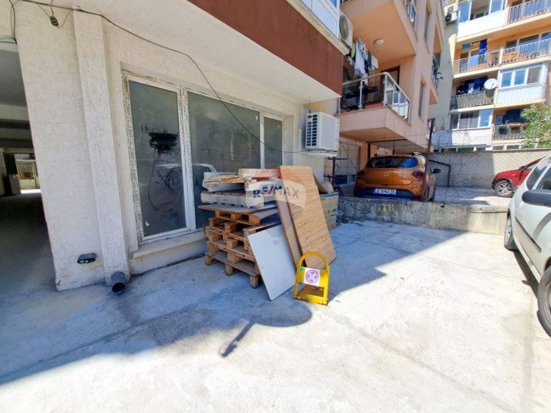 Продава се Гараж / Паркомясто в Варна, Цветен квартал - 13 кв.м за 1193 €/кв.м - Снимка #3