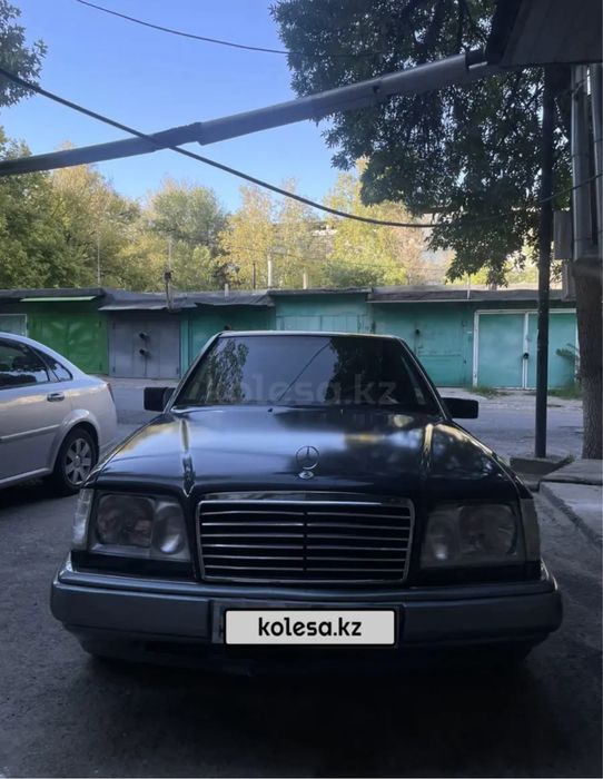 Мерседес 124 / Ешка / Черный Мерс