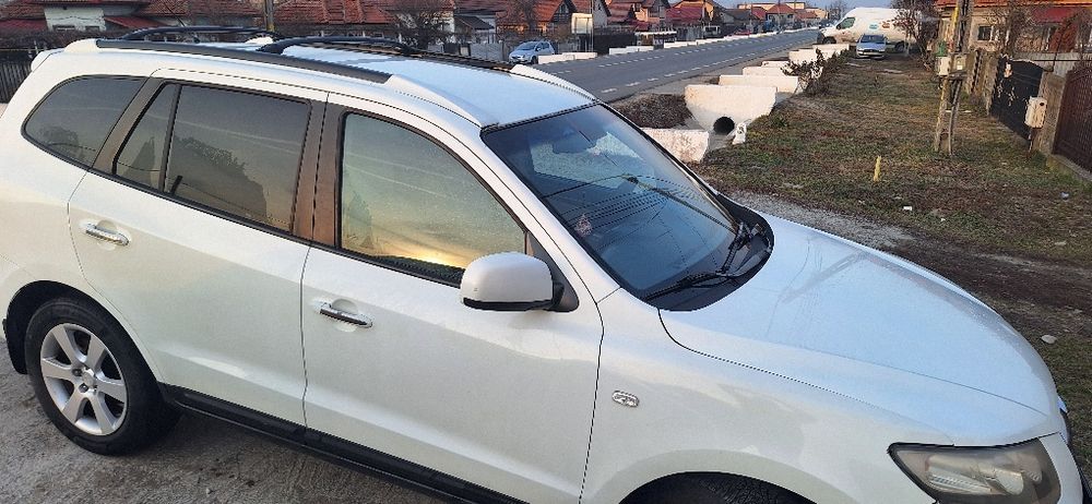 Vând Hyundai Santa Fe 4x4