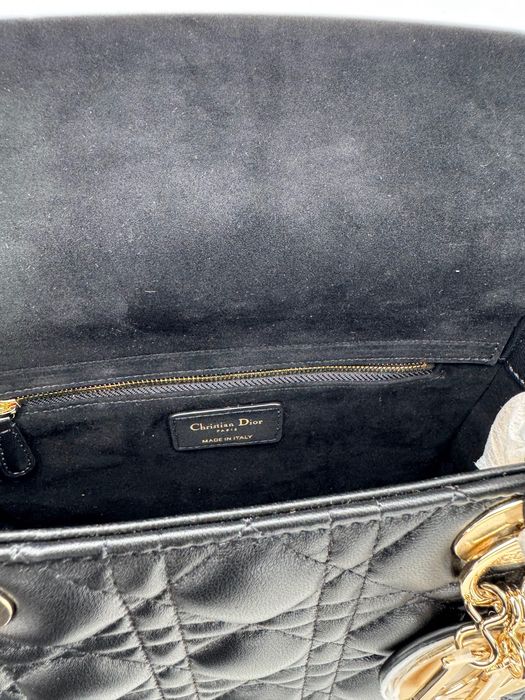 Geanta Lady Dior Medium piele naturala 100%, prezentare completa