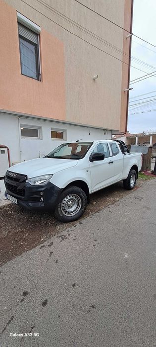 Isuzu D-Max 4x4 Automat , 2023 - 29.500km Pret 23.996 euro+tva