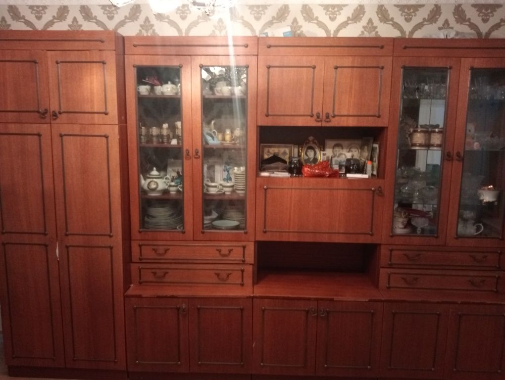 Гарнитур гостинный