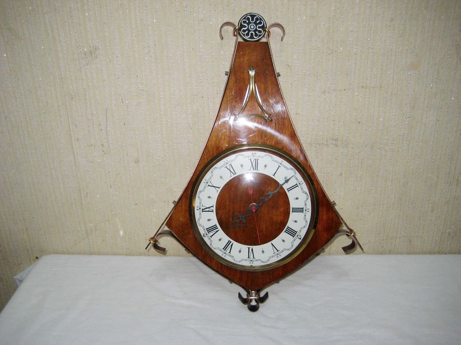 Часы настенный ссср  отличном рабочим состоянии!