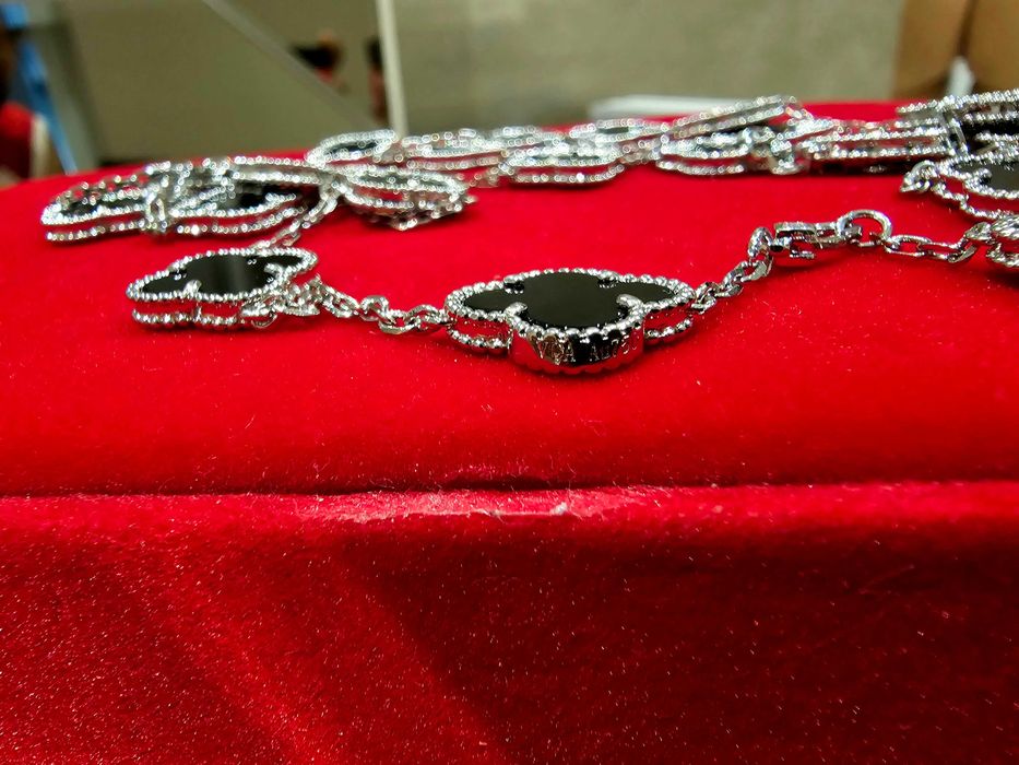 Van Cleef & Arpels VCA Silver Black 20 Motifs Alhambra Дамско Колие
