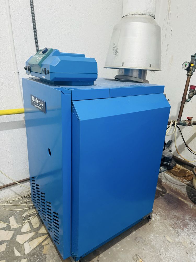 Vand centrala Buderus logano g234, pe gaz si fara accesorii