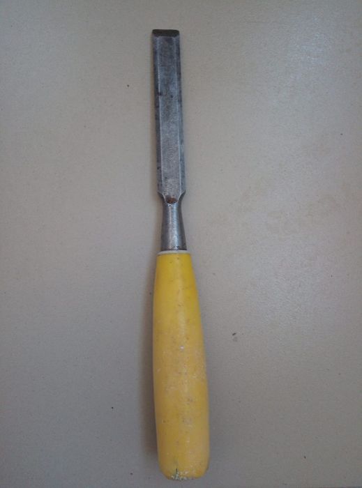 Стамеска для строительных работ