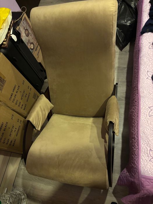 Люлеещ стол , чисто нов