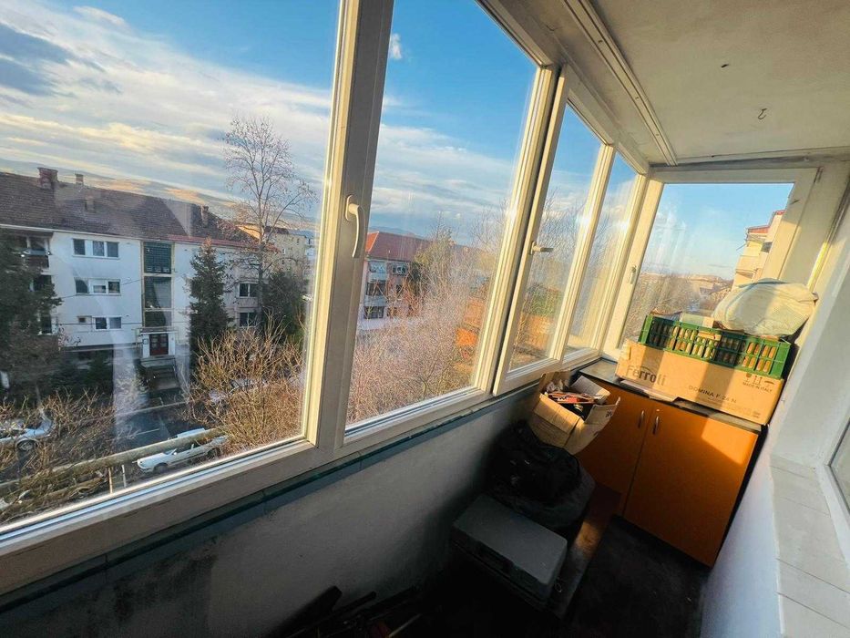 Urgent Vand Apartament 3 camera