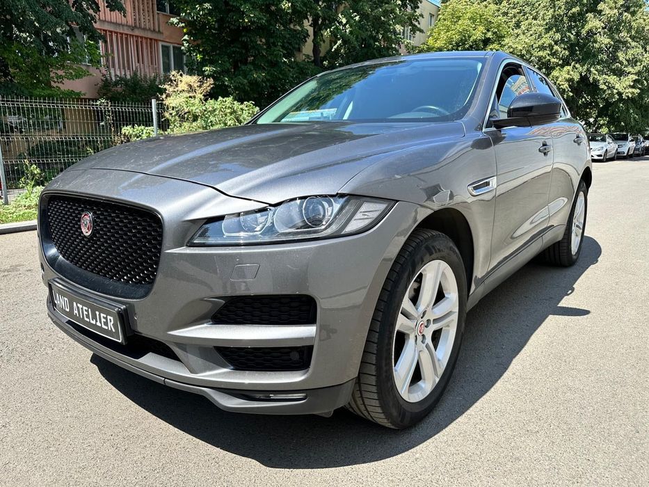 Jaguar F-Pace