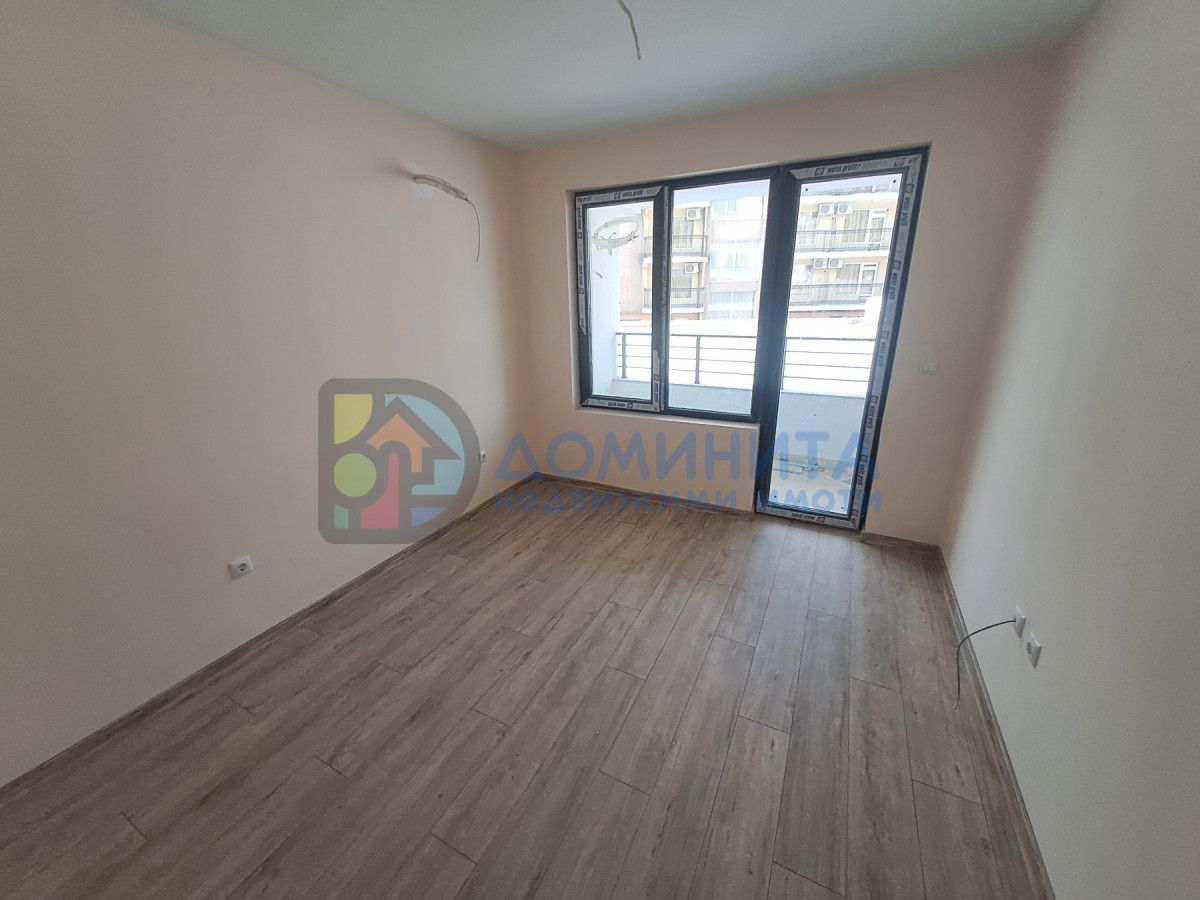 Продава се Двустаен апартамент в Царево - 69 кв.м за 1334 €/кв.м - Снимка #3