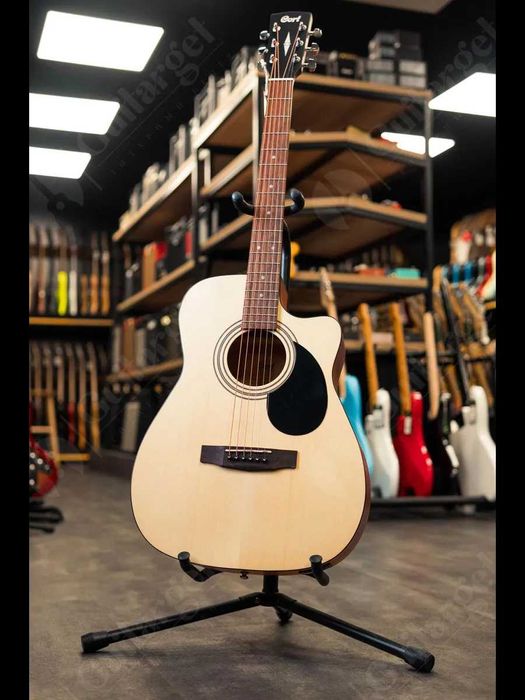 Электро-акустическая гитара Cort AF515CE