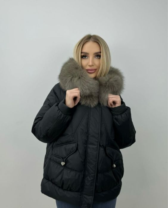 Пуховик зимний с опушкой из песца