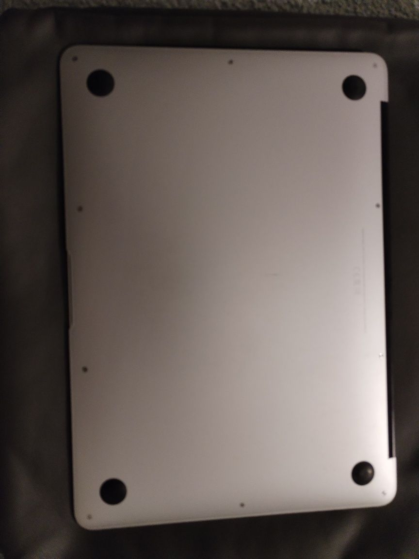 MacBook Air Model A1466