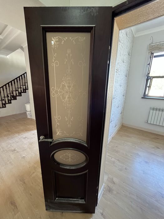 Продам межкомнатные деревянные двери бу.