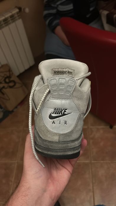Adidaşi Jordan 4 Retro SE