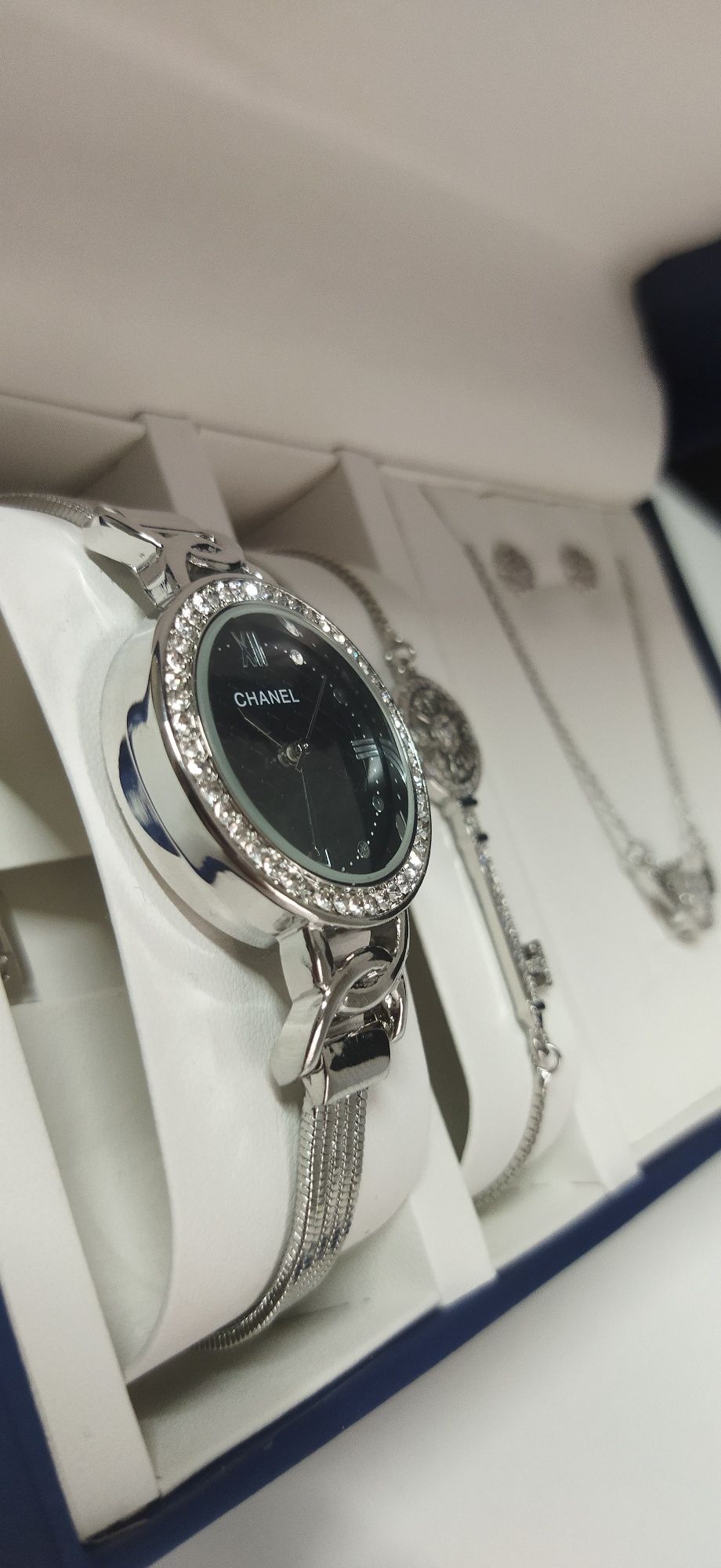 Часы Женские,Pandora,Chanel,Versace,Женские часы,Подарки на 8 март