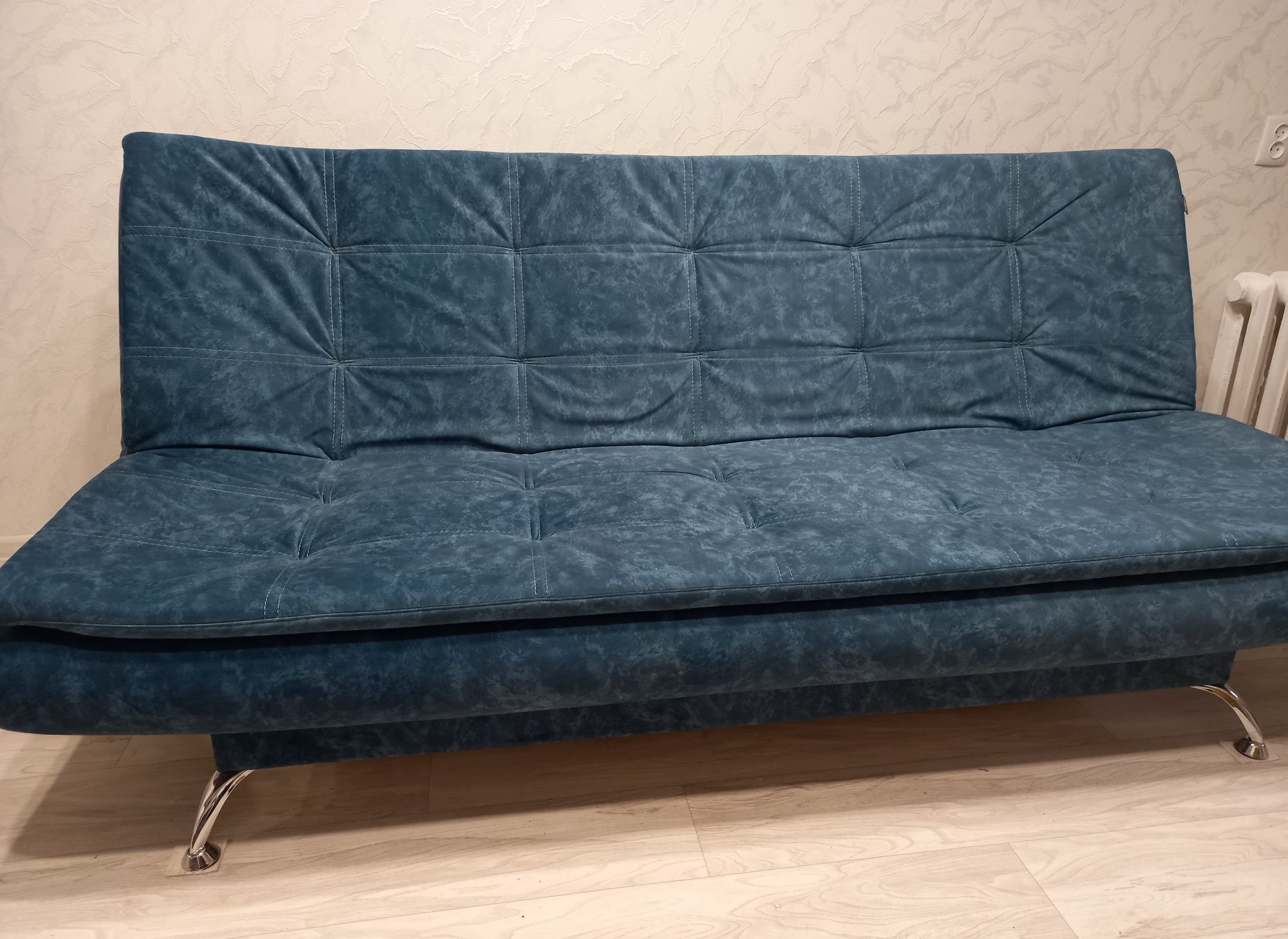 Продаю диван,новый