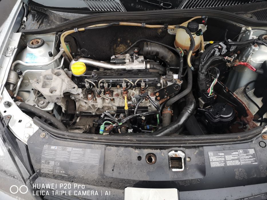 Рено Клио 1.5 дци 82к.с. НА ЧАСТИ