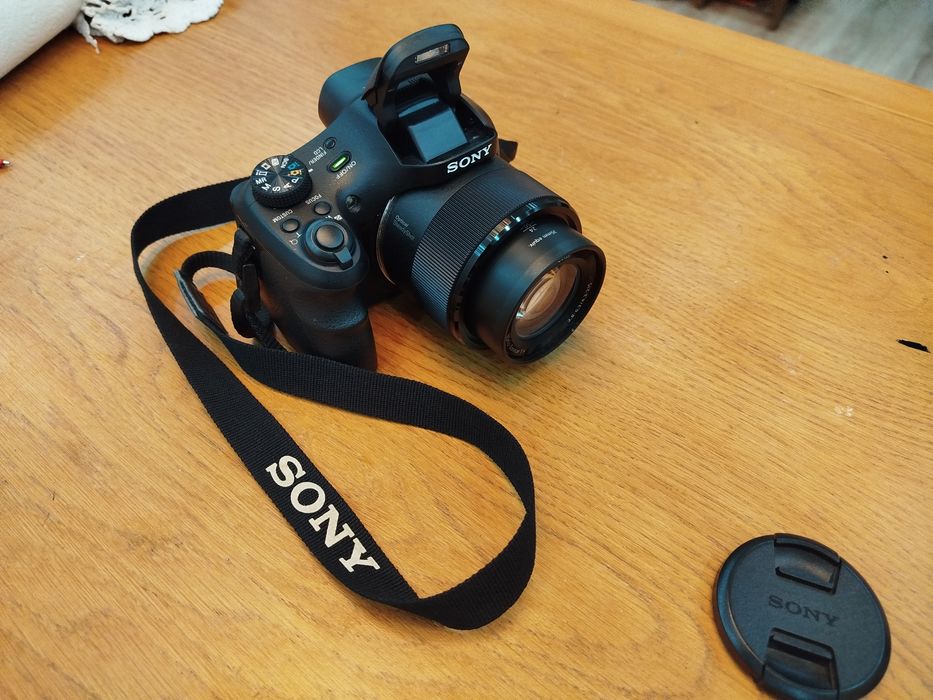 Фотоапарат Sony DSC-HX300