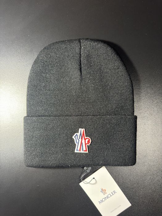 Moncler Beanie. .