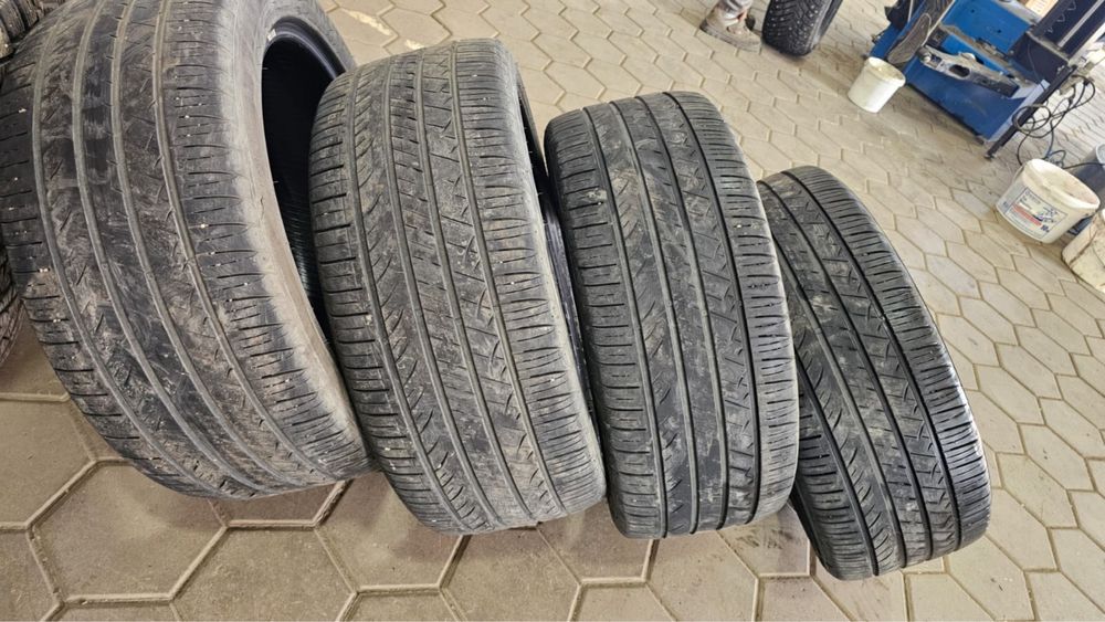 Продам резину 245/45/R18