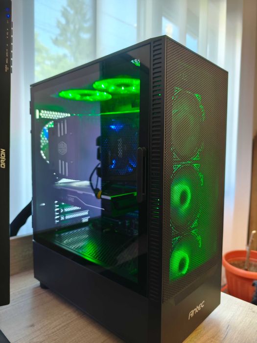 Vand PC Gaming i7 3770k 32GB RAM Placa video RX 580