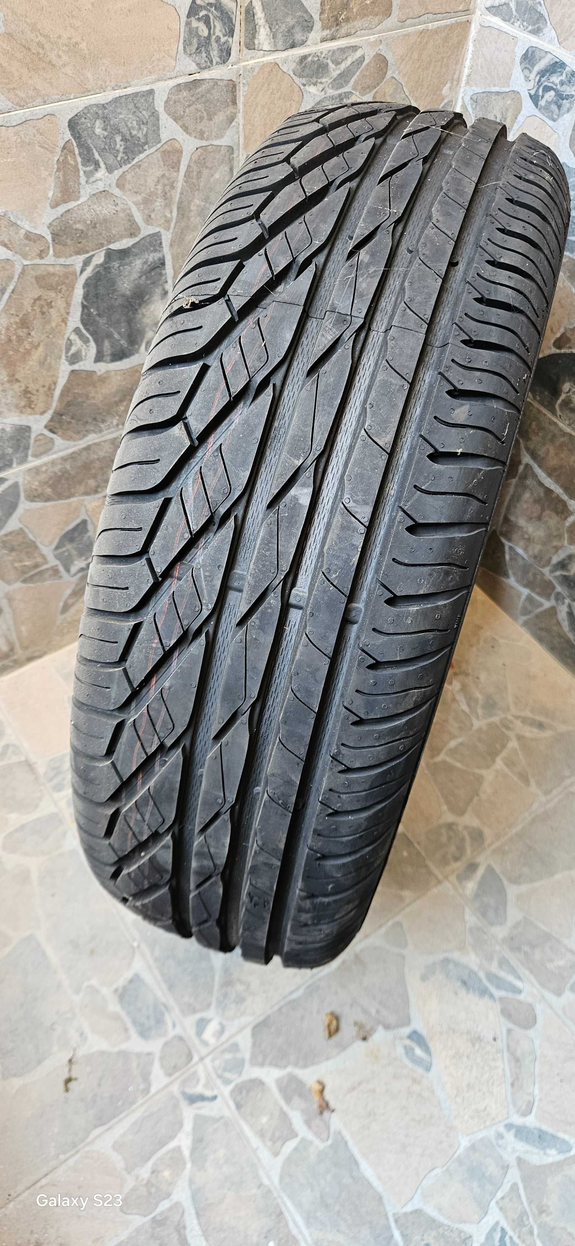 UNIROYAL RainExpert 3 FR 235/70 R16