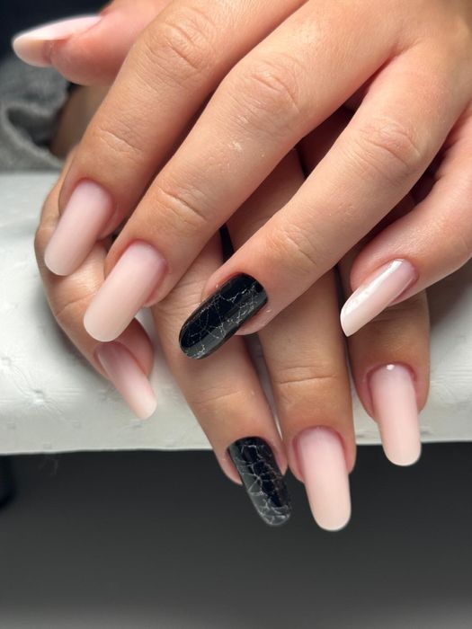 Unghii  cu gel  - sector 1 -  Zona Leroy Merlin Colloseum