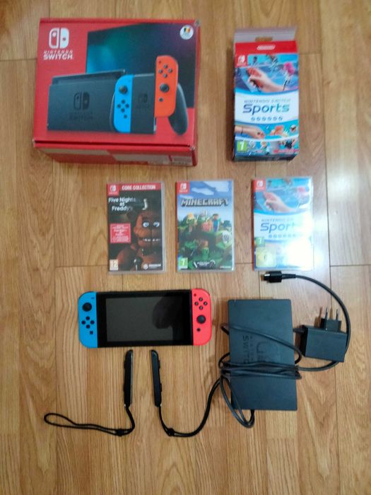 Consola Nintendo Switch plus trei jocuri