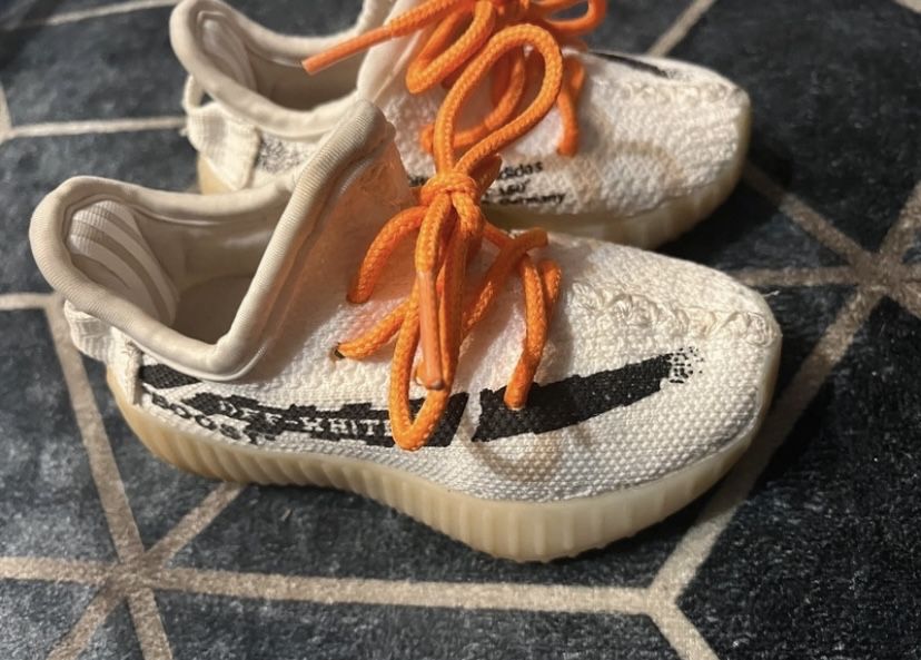 Adidas Yezzy x off white marime 25
