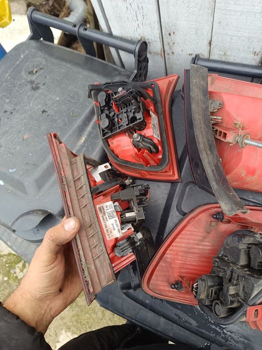 Triple/stopuri spate audi A6 C6 break 2007